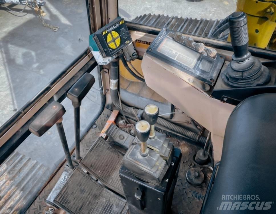 Komatsu PC 200 LC-3 Vikšriniai ekskavatoriai