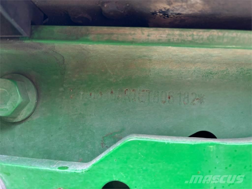 John Deere 6150R Traktoriai