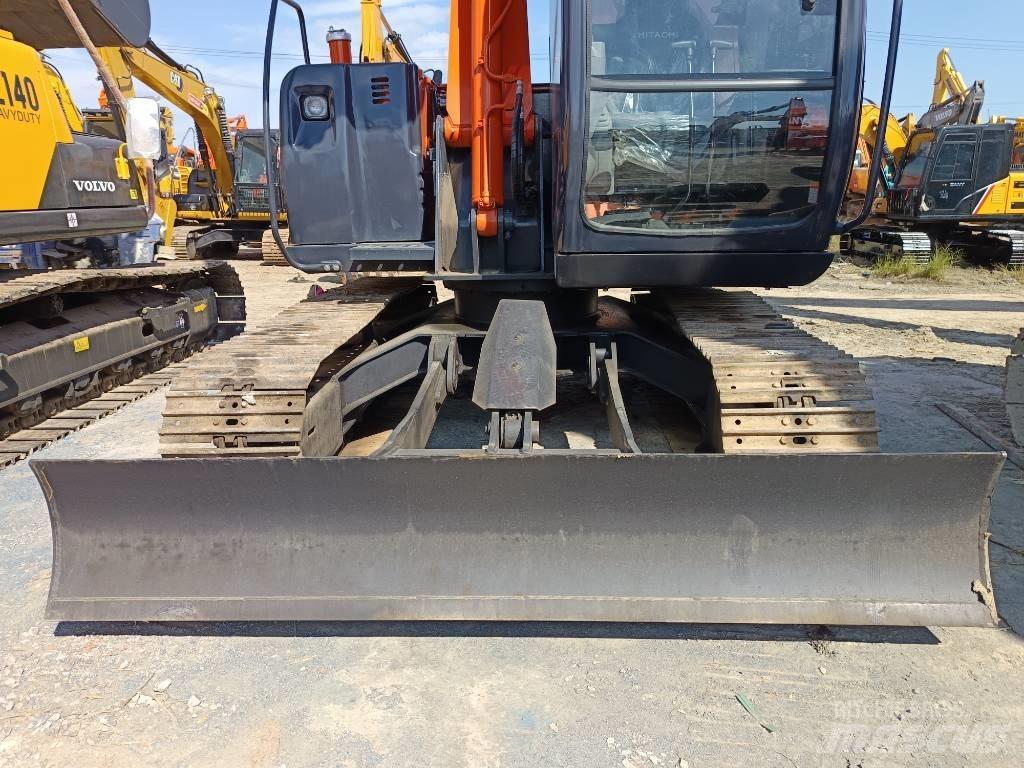 Hitachi ZX 75 Vidutinės galios ekskavatoriai 7-12 t