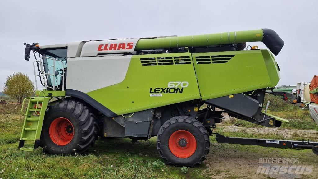 CLAAS Lexion 670 Derliaus nuėmimo kombainai