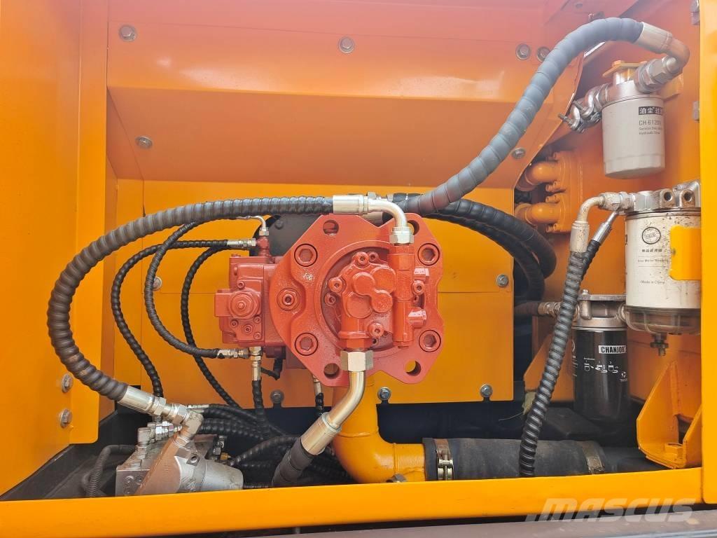 Hyundai HX 220 HD Vikšriniai ekskavatoriai