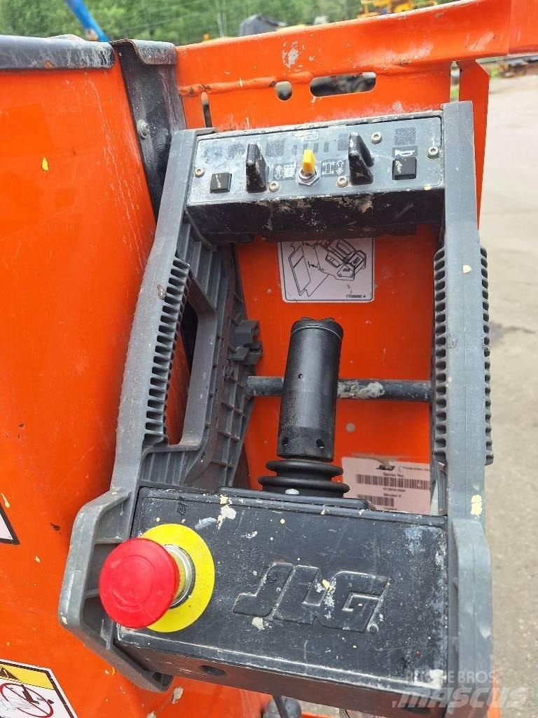 JLG 1230 ES Žirkliniai keltuvai