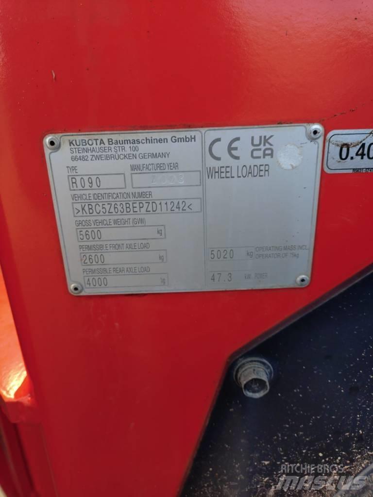 Kubota R 082 Naudoti ratiniai krautuvai