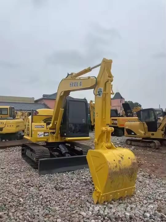 Komatsu PC70-8 Vidutinės galios ekskavatoriai 7-12 t