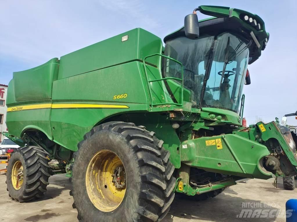 John Deere S660 Derliaus nuėmimo kombainai
