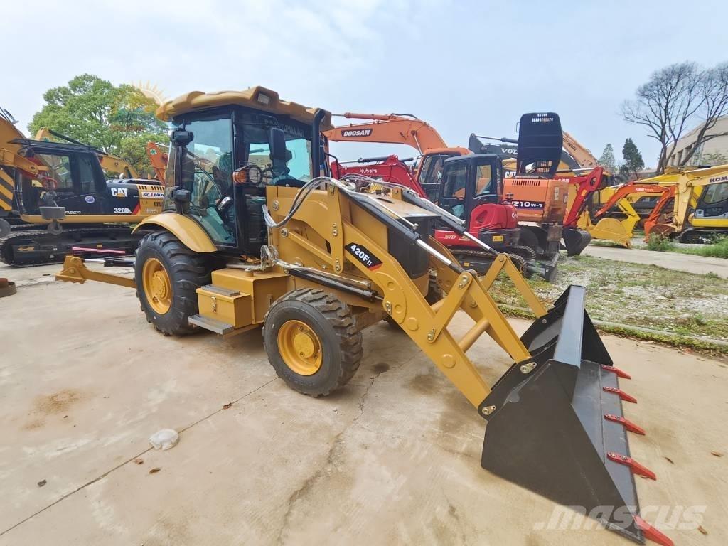 CAT 420 F Ekskavatoriniai krautuvai