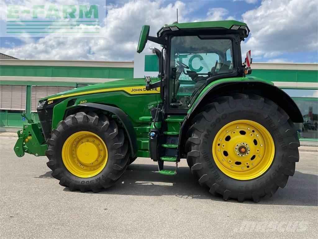 John Deere 8R340 Traktoriai