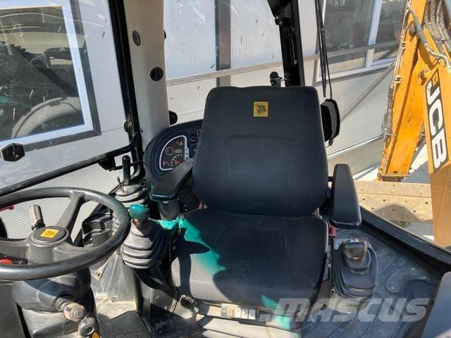 JCB 4CX AEC Ekskavatoriniai krautuvai