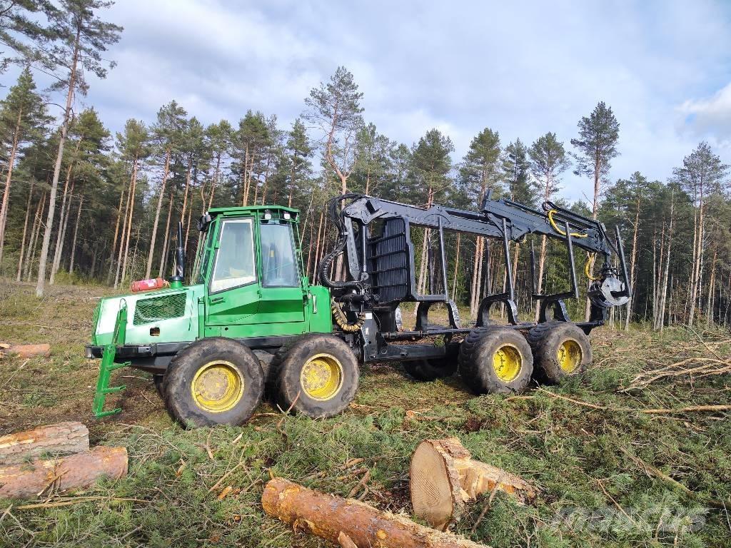 John Deere 1110 D Naudoti miškovežiai (Forvarderiai)