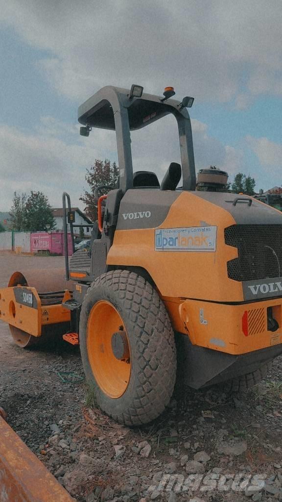 Volvo SD 45 B Vieno būgno volai