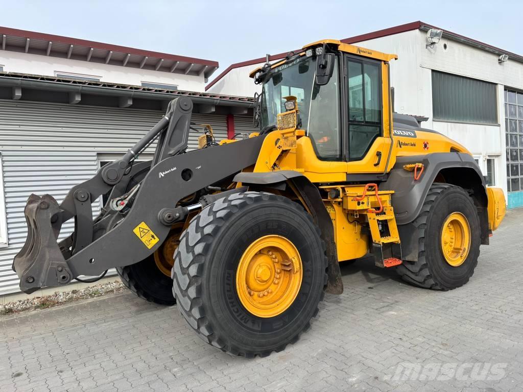 Volvo L 110 H Naudoti ratiniai krautuvai