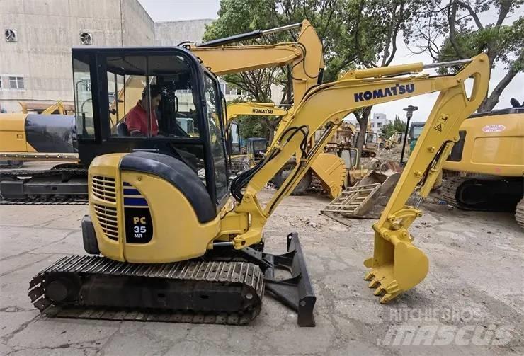 Komatsu PC35 Vikšriniai ekskavatoriai