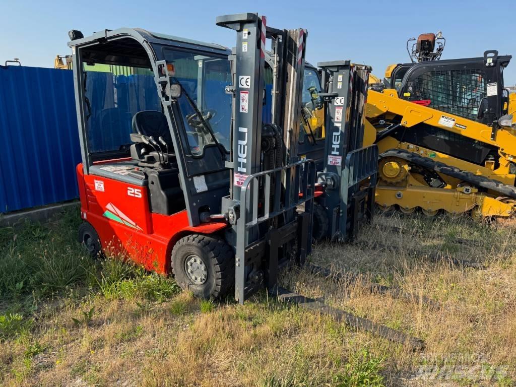 Heli CPD 25 Elektriniai šakiniai krautuvai