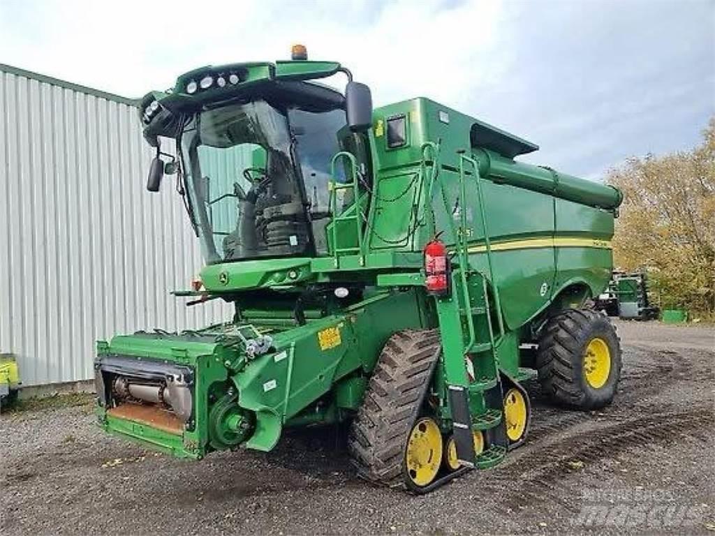 John Deere S 685 i Derliaus nuėmimo kombainai