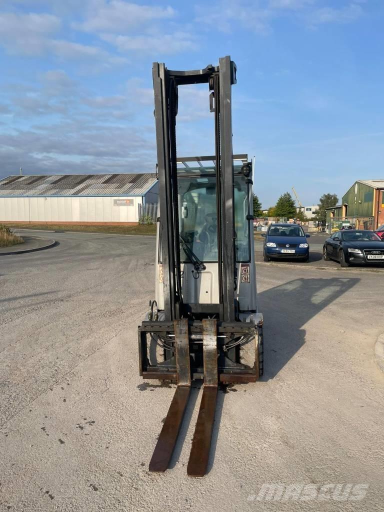 Still RX 60-30 Elektriniai šakiniai krautuvai