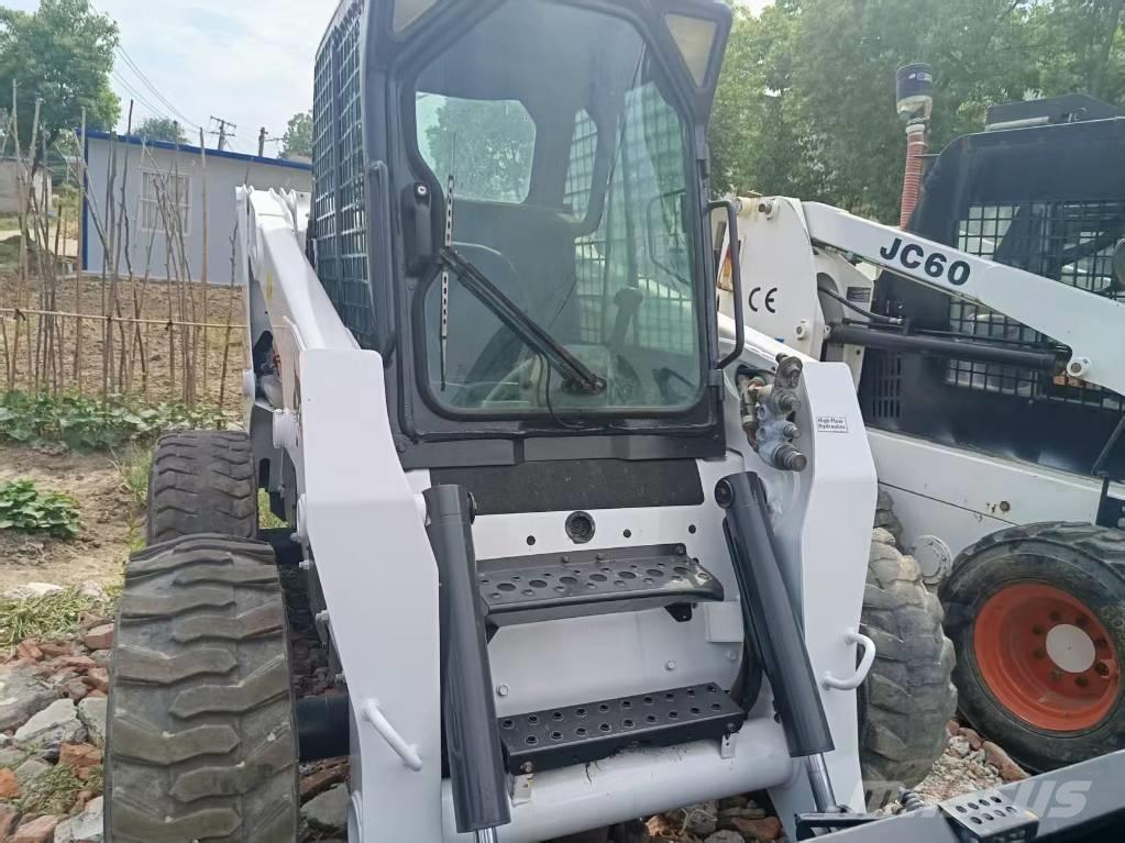 Bobcat S 220 Krautuvai su šoniniu pasukimu
