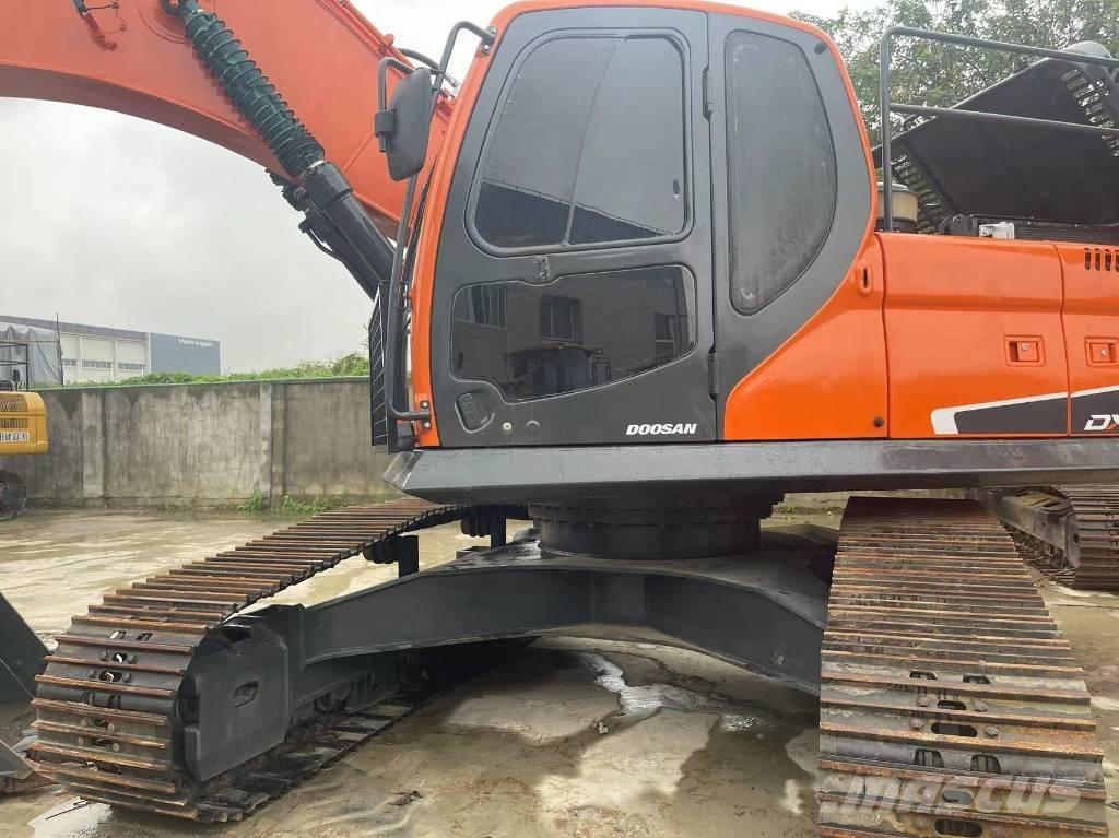 Doosan DX 300 LC Vikšriniai ekskavatoriai