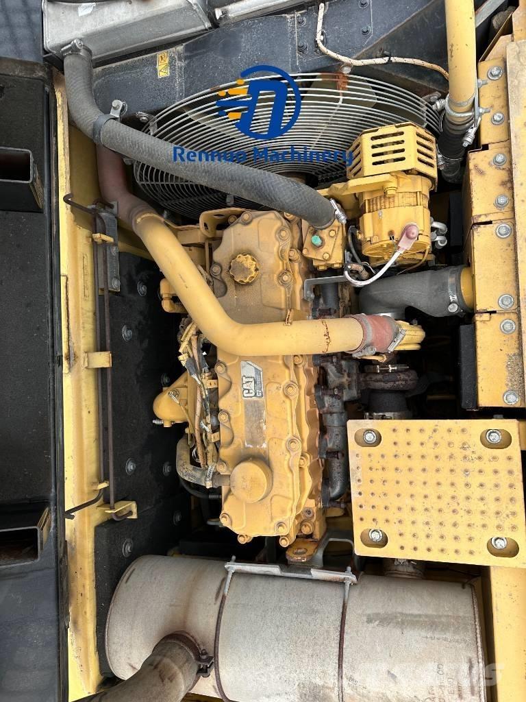 CAT 329D Vikšriniai ekskavatoriai