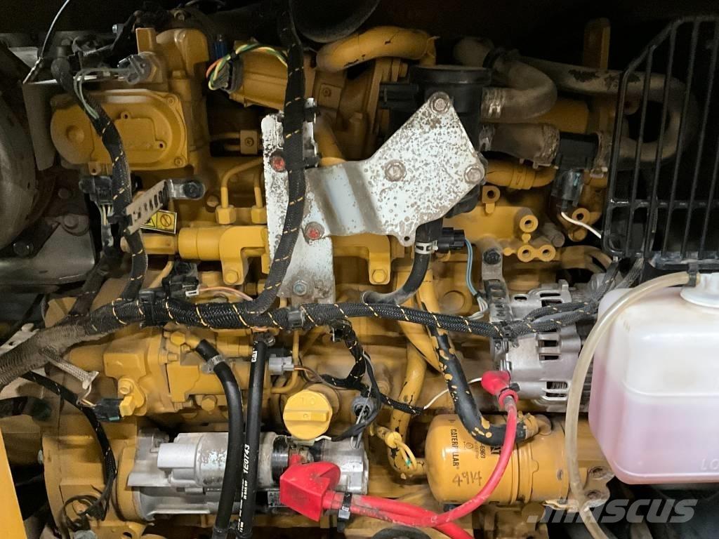 CAT 308 CR Vidutinės galios ekskavatoriai 7-12 t