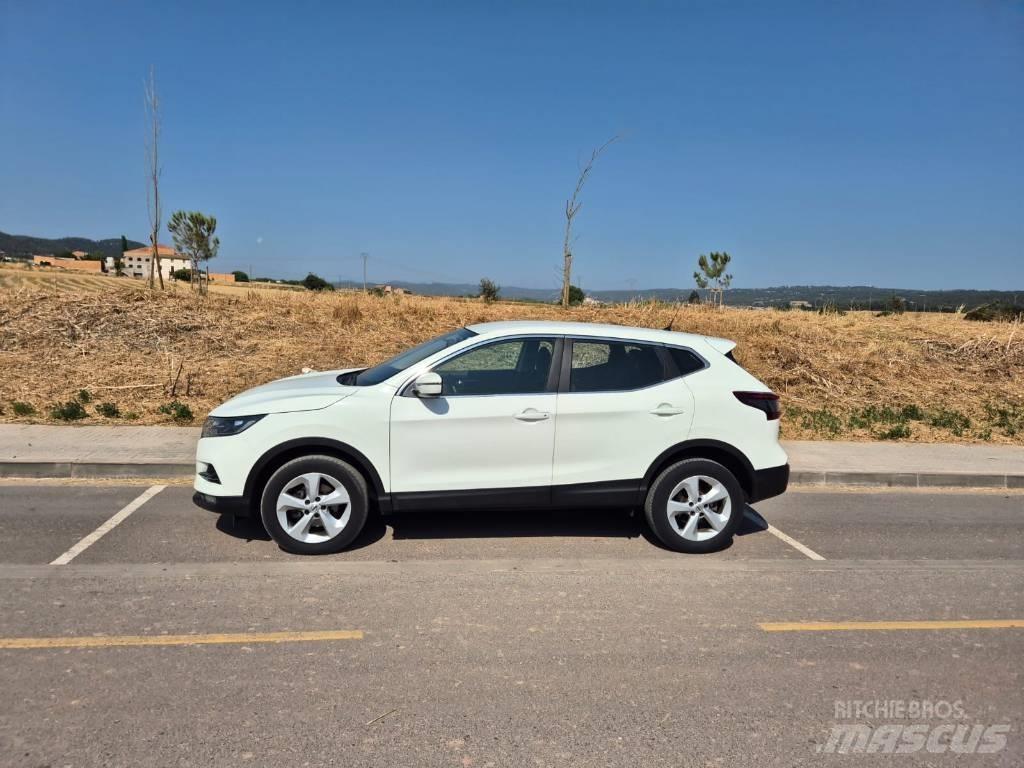 Nissan Qashqai Lengvieji automobiliai