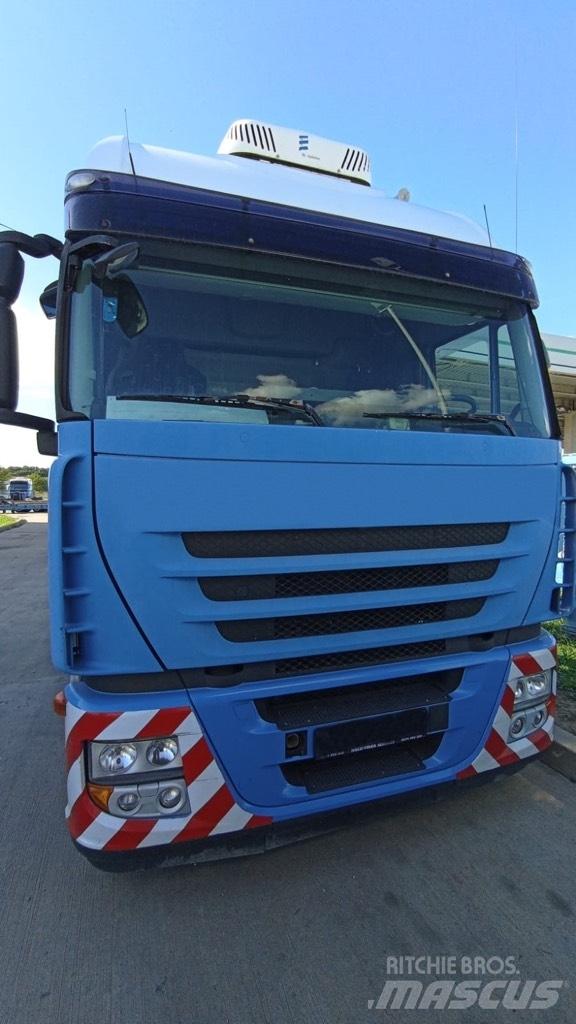 Iveco AS 440 S45 TP Naudoti vilkikai