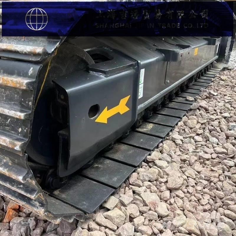 Komatsu PC 220 Vikšriniai ekskavatoriai