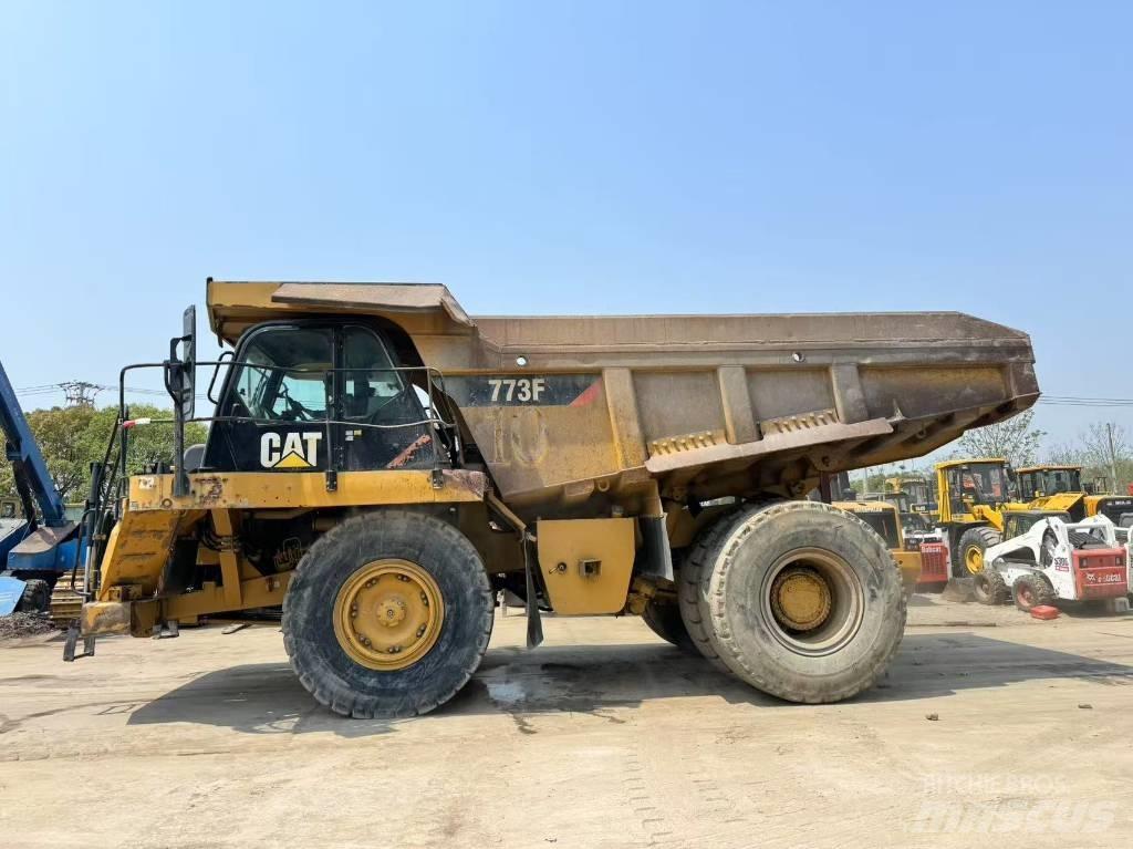 CAT 773 F Atliekų išvežimo technika