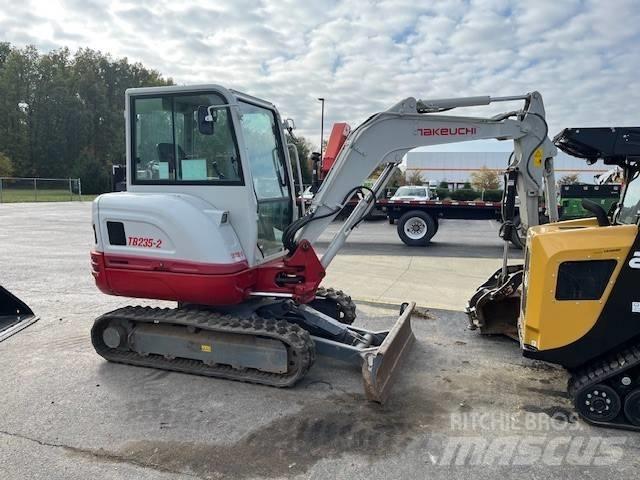 Takeuchi TB235 Mini ekskavatoriai < 7 t