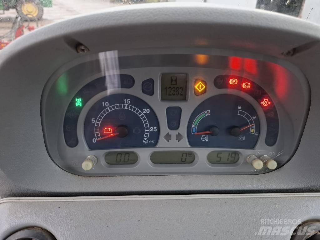New Holland T 6030 Traktoriai