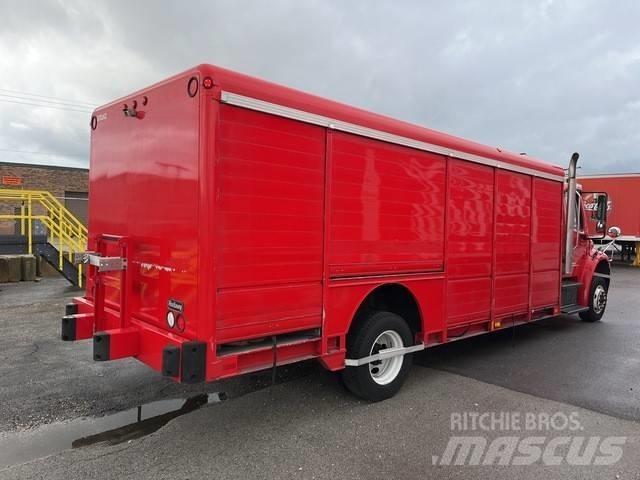 Freightliner M2 106 Gėrimų tiekimo sunkvežimiai