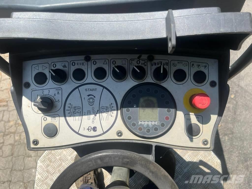 Bomag BW 120 AD-5 Porinių būgnų volai