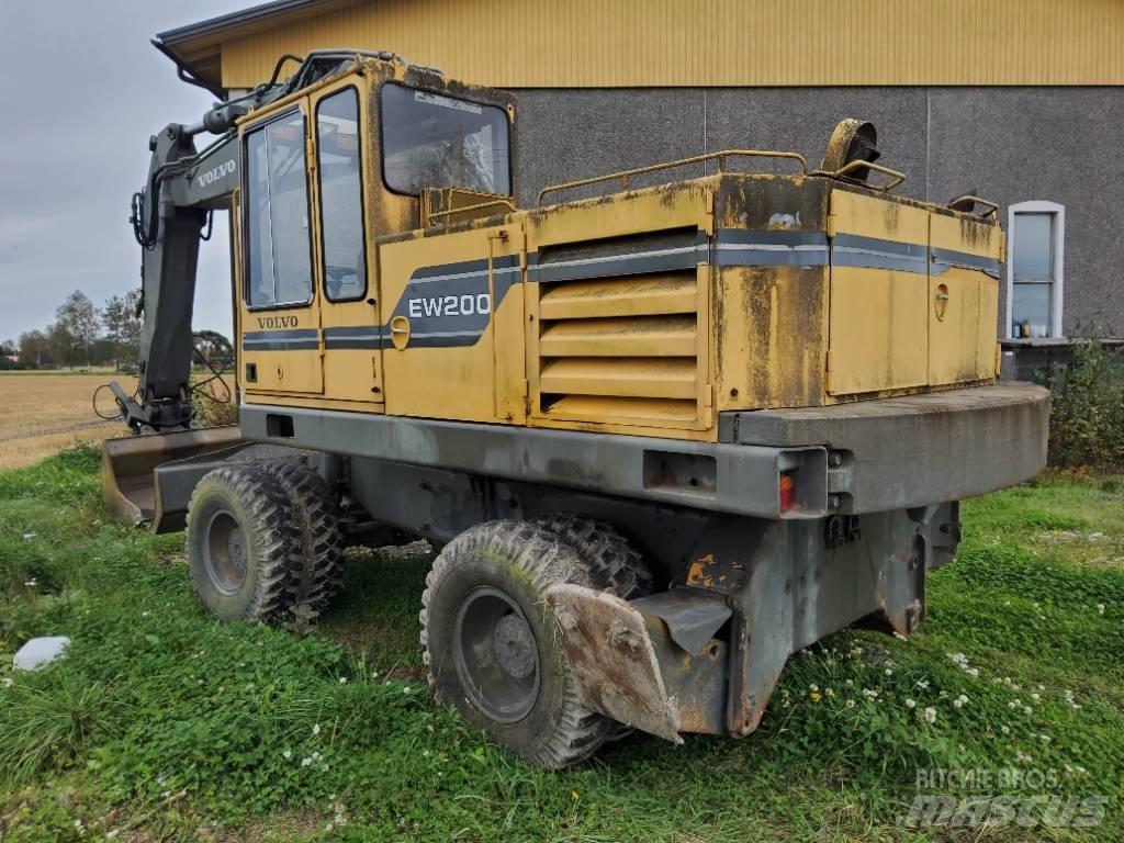 Volvo EW 200 Ratiniai ekskavatoriai