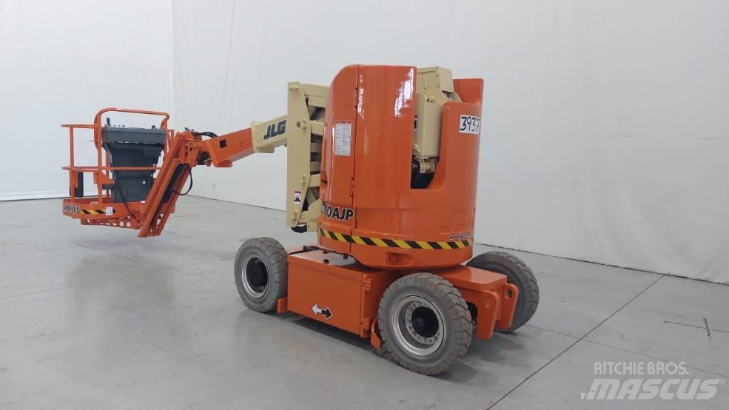 JLG E300AJP Alkūniniai keltuvai