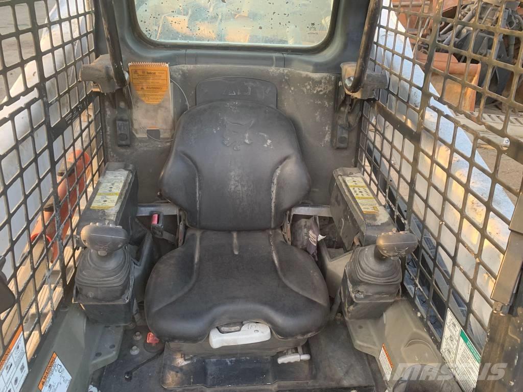 Bobcat T 590 Krautuvai su šoniniu pasukimu