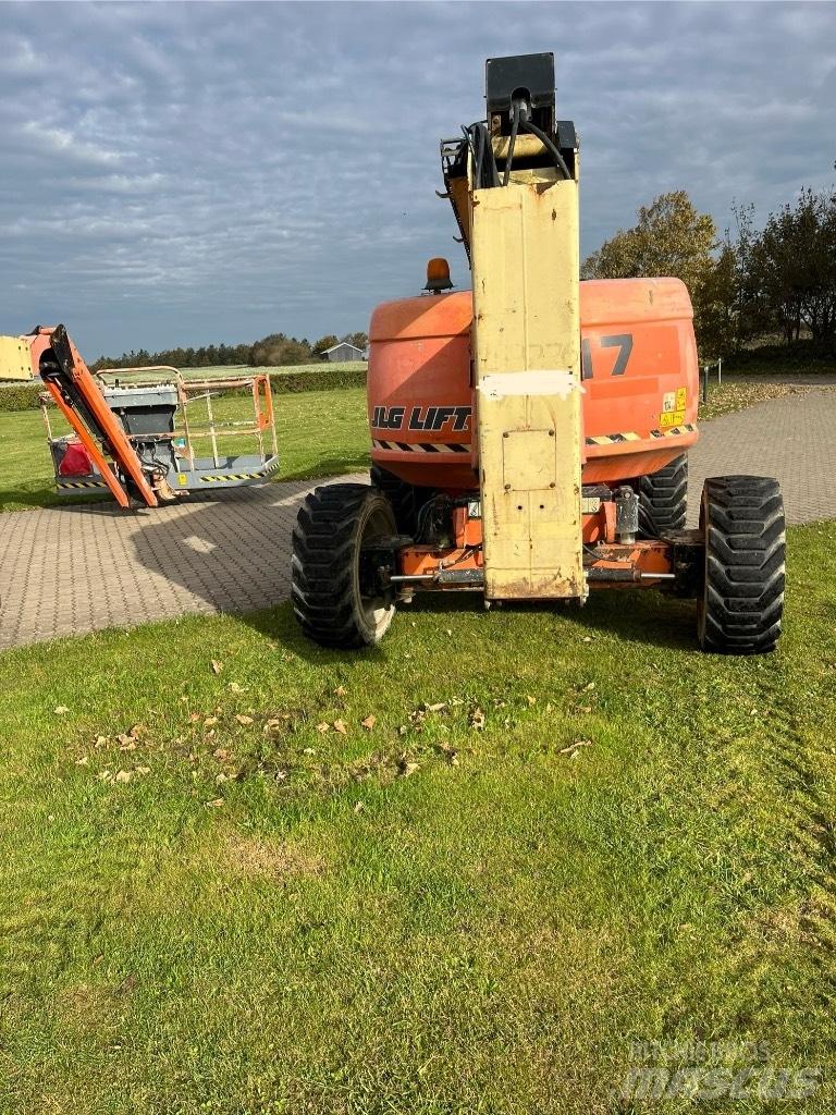 JLG 600 AJ Alkūniniai keltuvai