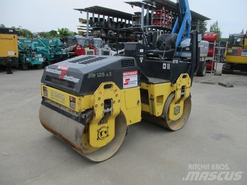 Bomag BW 135 AD Porinių būgnų volai