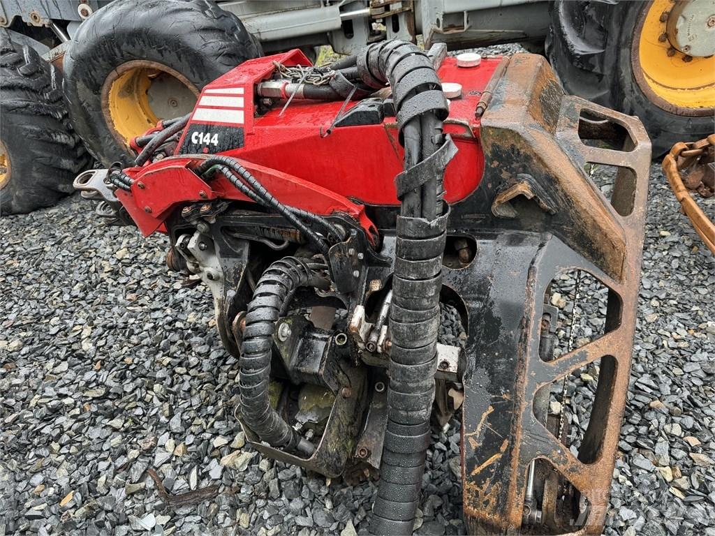 Komatsu C 144 Miško krautuvai