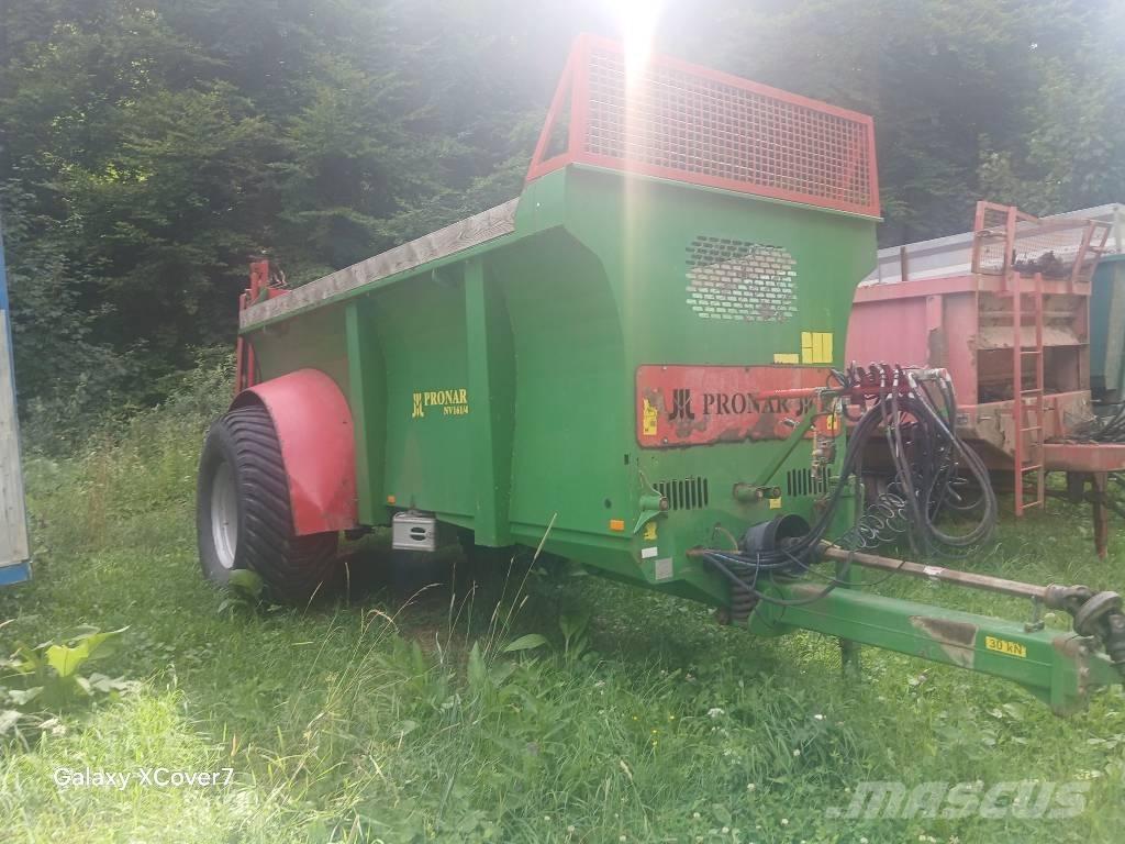 Pronar NV161/4 Mėšlo barstytuvai