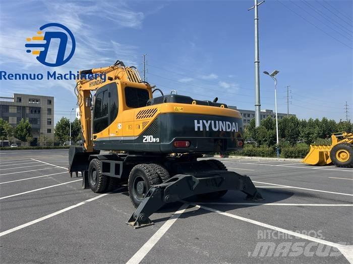 Hyundai R210W-9 Ratiniai ekskavatoriai