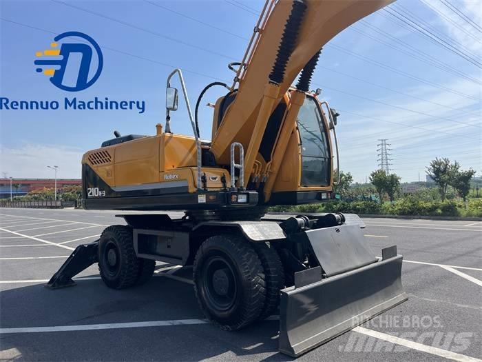 Hyundai R210W-9 Ratiniai ekskavatoriai