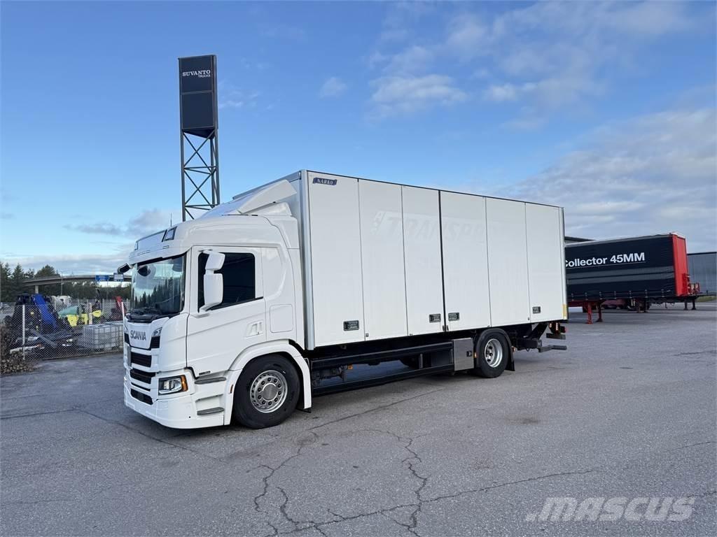 Scania P320 4X2 Sunkvežimiai su dengtu kėbulu