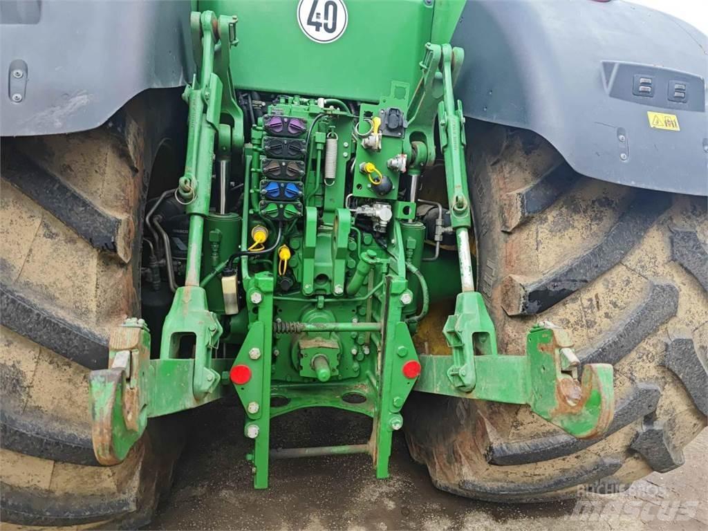 John Deere 8400R Traktoriai