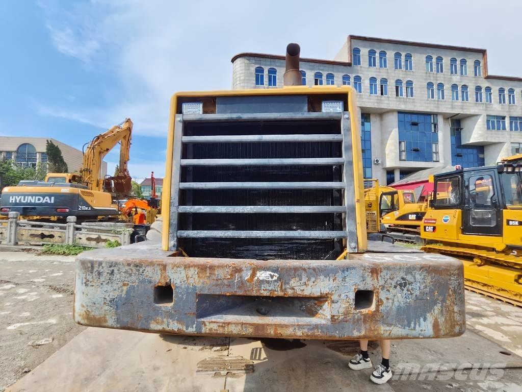 Komatsu WA 500-3 Naudoti ratiniai krautuvai