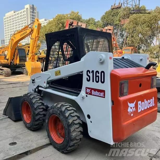 Bobcat S 160 Krautuvai su šoniniu pasukimu