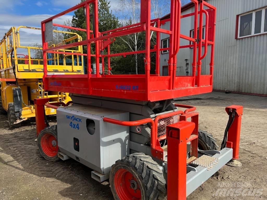 SkyJack SJ 6832 RT Žirkliniai keltuvai