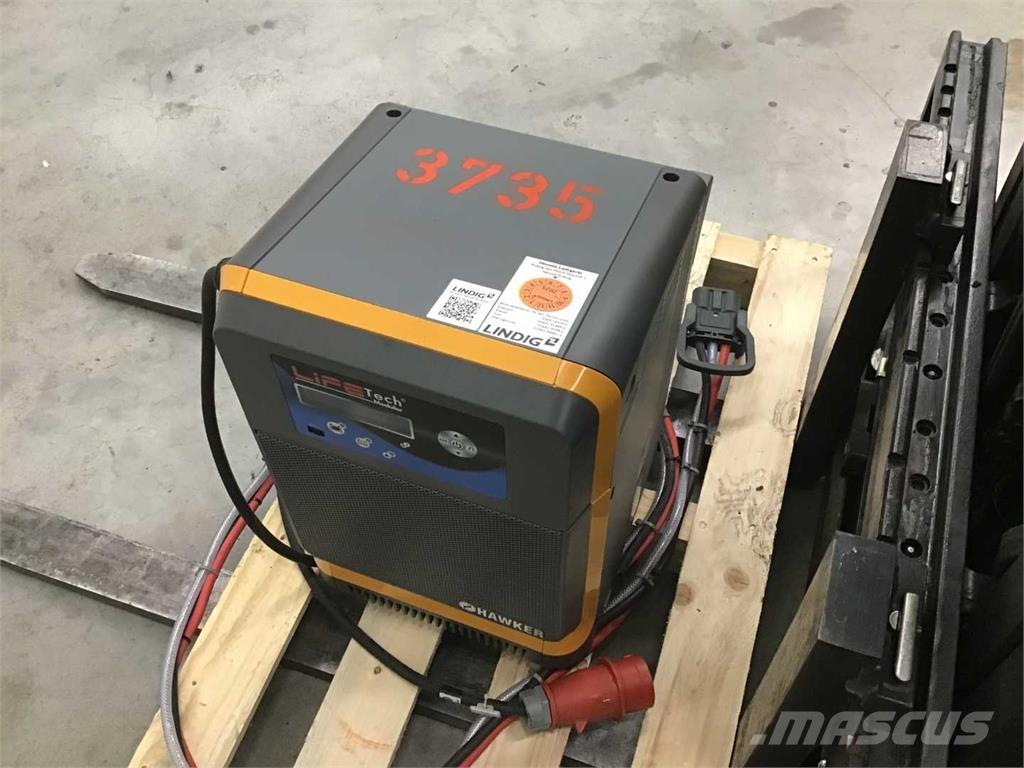 Linde E12 Elektriniai šakiniai krautuvai