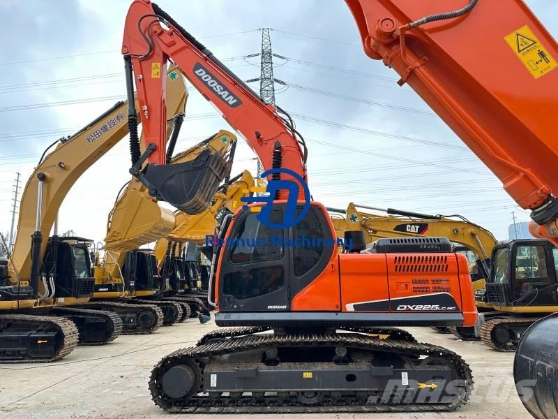 Doosan DX 225 LC-9C Vikšriniai ekskavatoriai