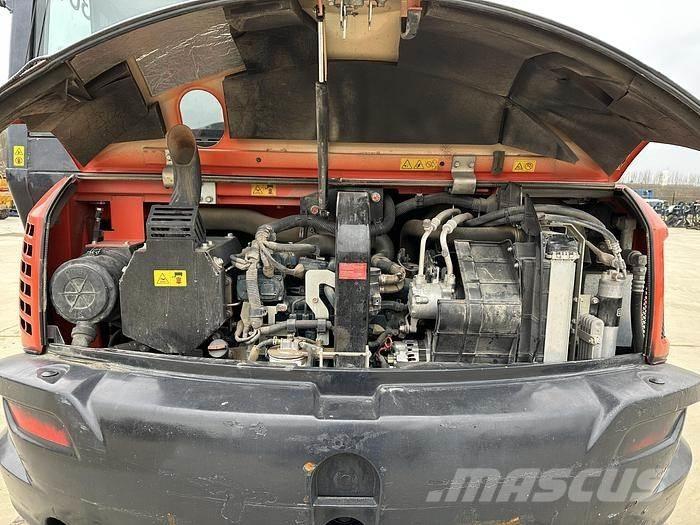 Kubota KX080-4A2 Vidutinės galios ekskavatoriai 7-12 t