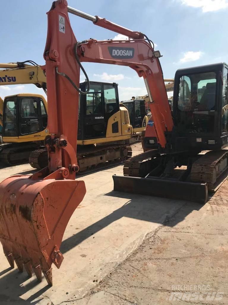 Doosan dx60 Vikšriniai ekskavatoriai