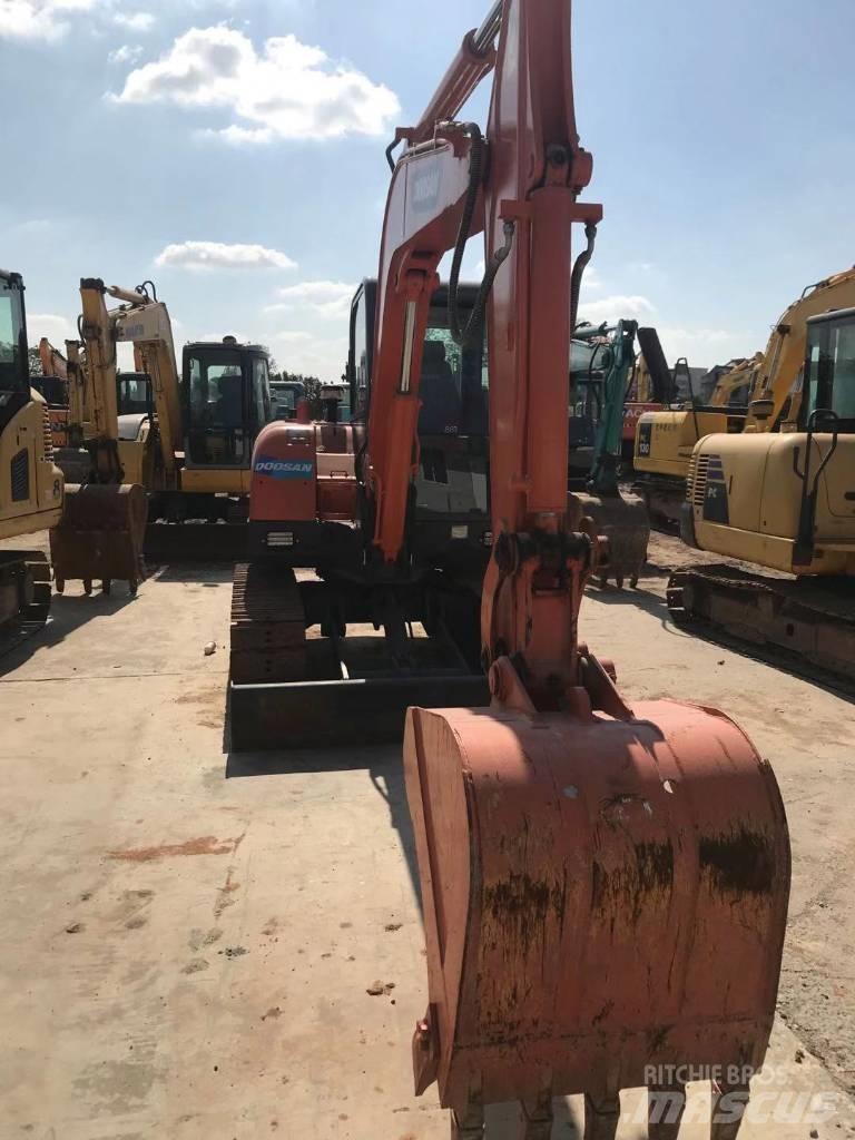 Doosan dx60 Vikšriniai ekskavatoriai